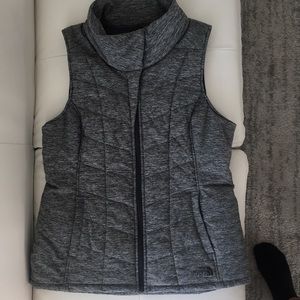 Women’s heather grey North Face polyfil vest